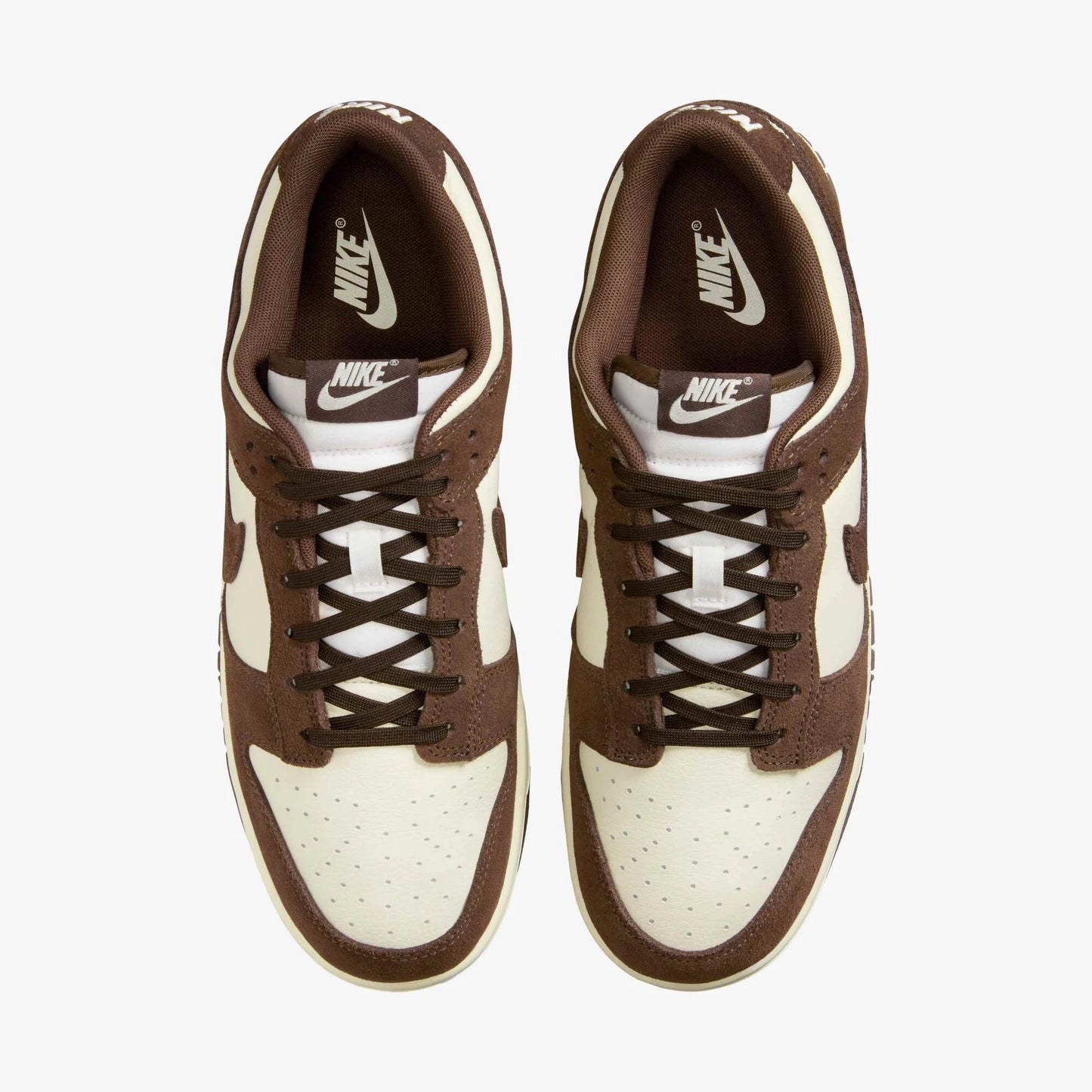 Nike Dunk Low - Overstocked