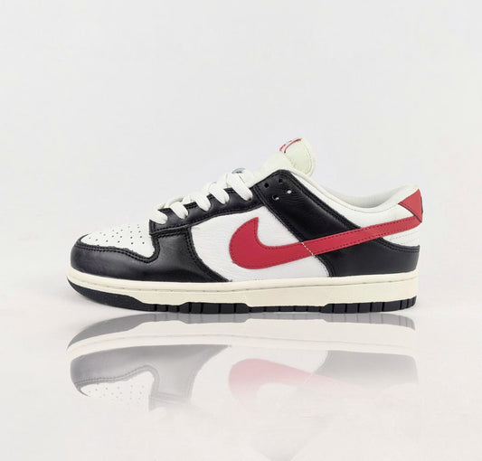 Nike Dunk Low - Overstocked