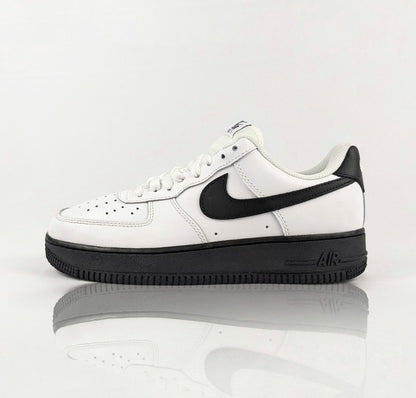 Nike Air Force 1 - Overstocked