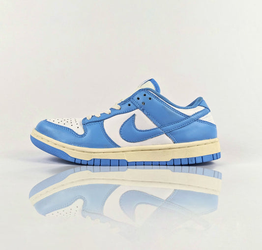 Nike Dunk Low - Overstocked