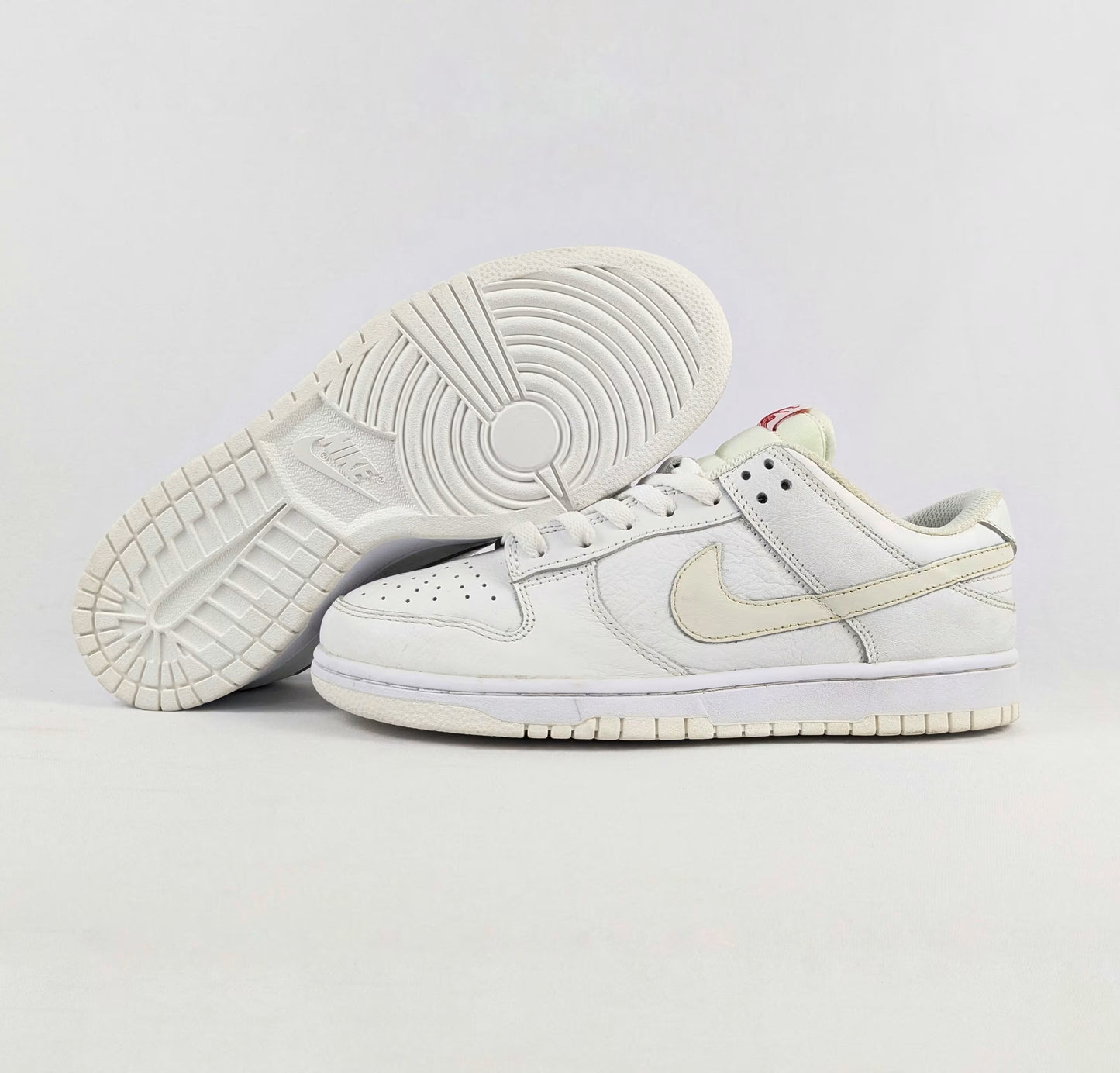 Nike Dunk Low – Overstocked
