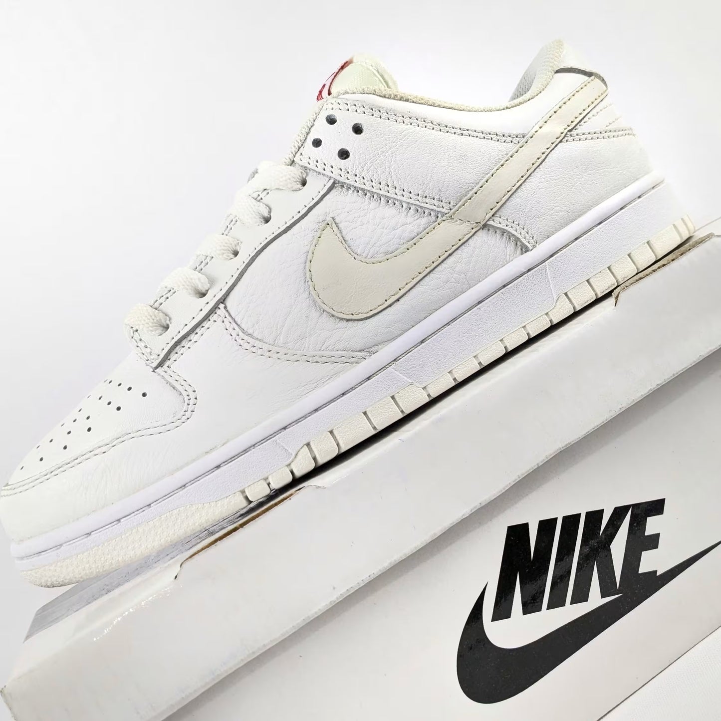 Nike Dunk Low – Overstocked