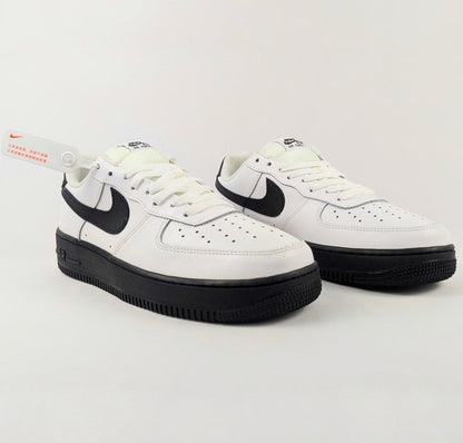Nike Air Force 1 - Overstocked