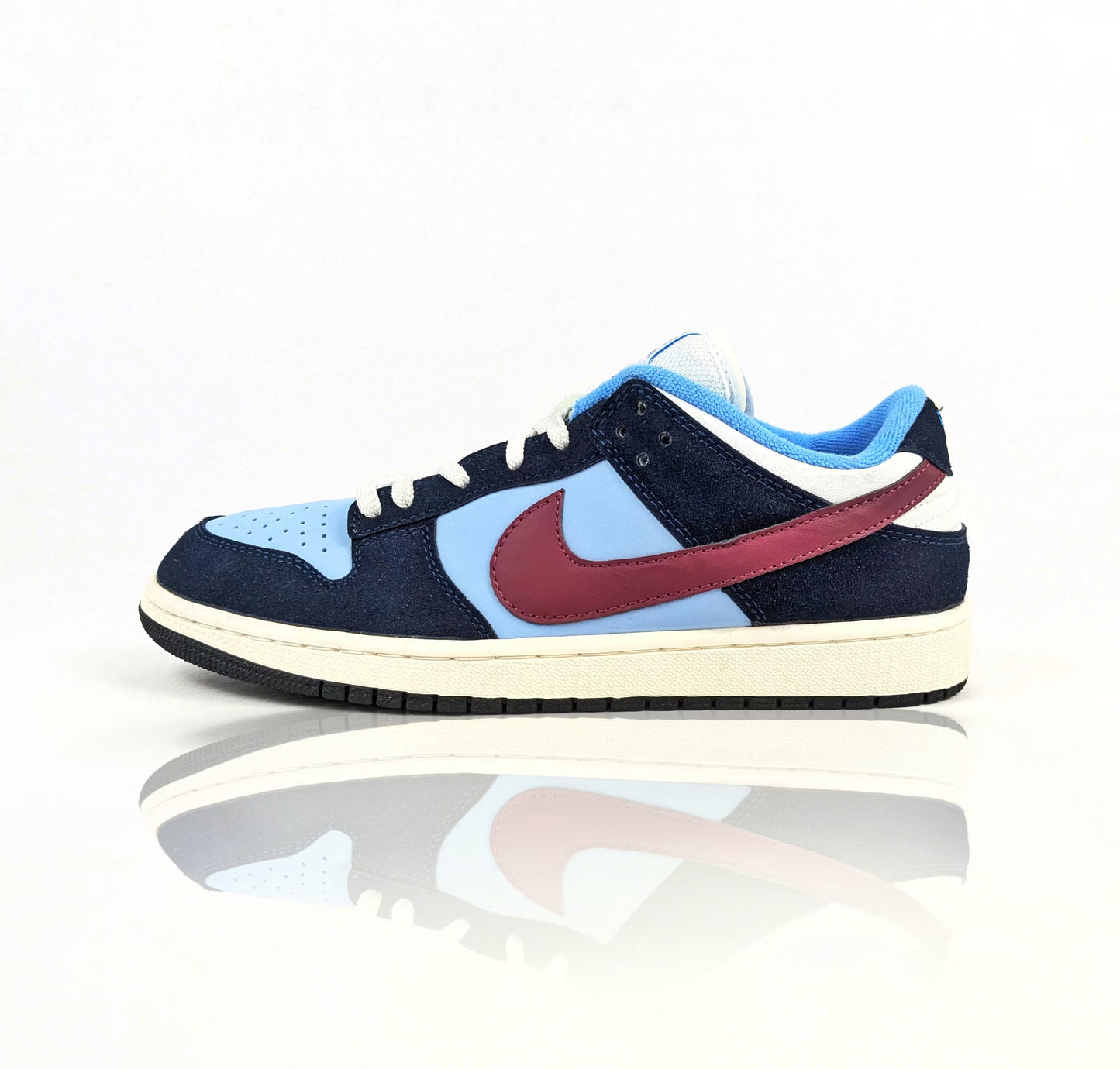 Nike Dunk Low Retro - Overstocked
