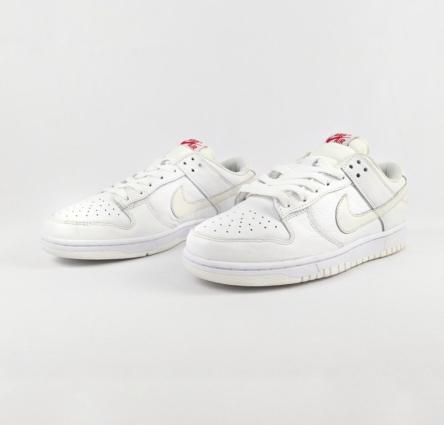 Nike Dunk Low – Overstocked